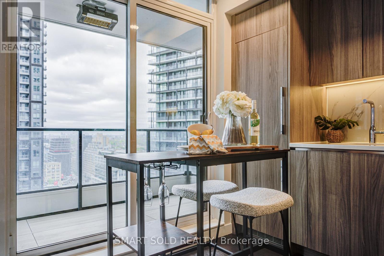 2507 - 38 Widmer Street, Toronto (waterfront Communities), Ontario