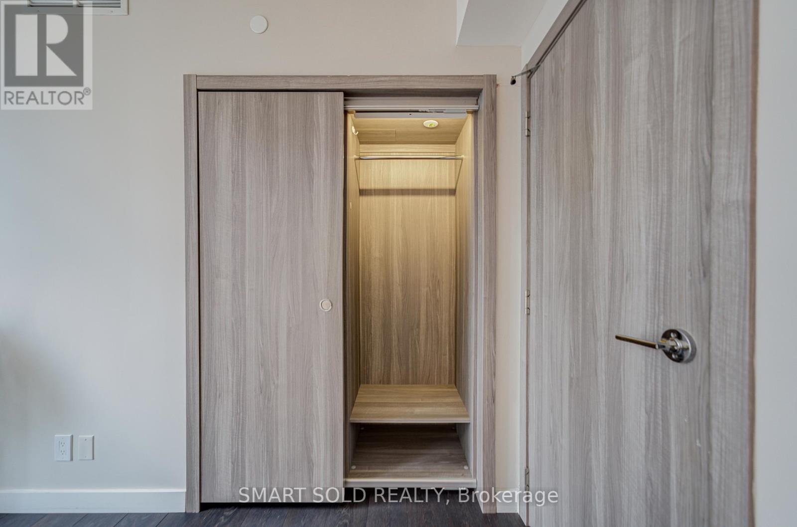 2507 - 38 Widmer Street, Toronto (waterfront Communities), Ontario