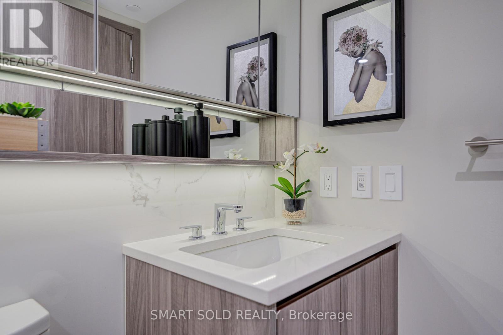2507 - 38 Widmer Street, Toronto (waterfront Communities), Ontario