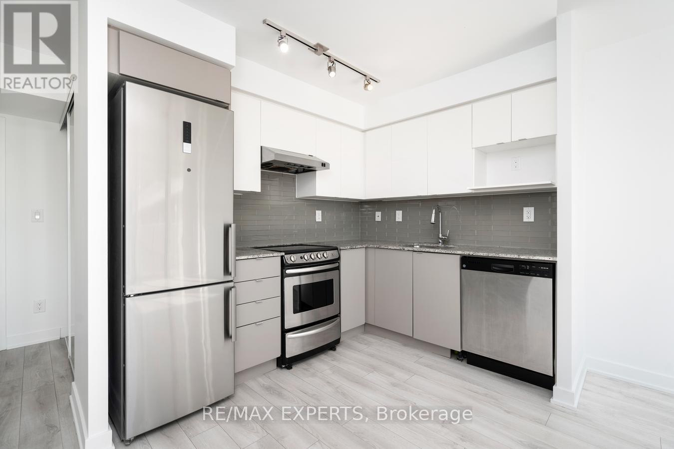416 - 160 Flemington Road, Toronto (yorkdale-glen Park), Ontario