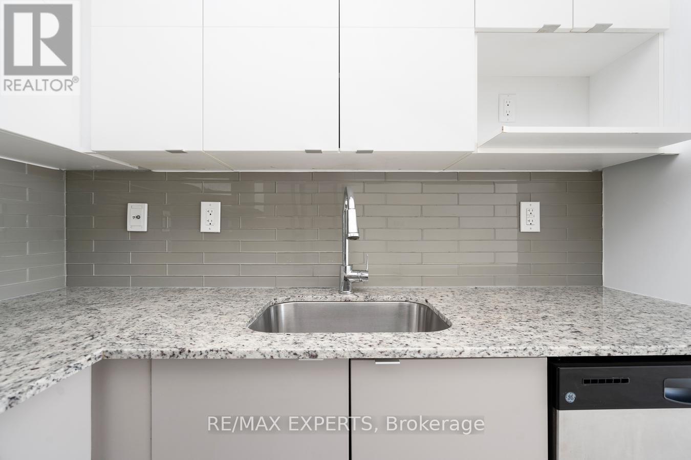 416 - 160 Flemington Road, Toronto (yorkdale-glen Park), Ontario