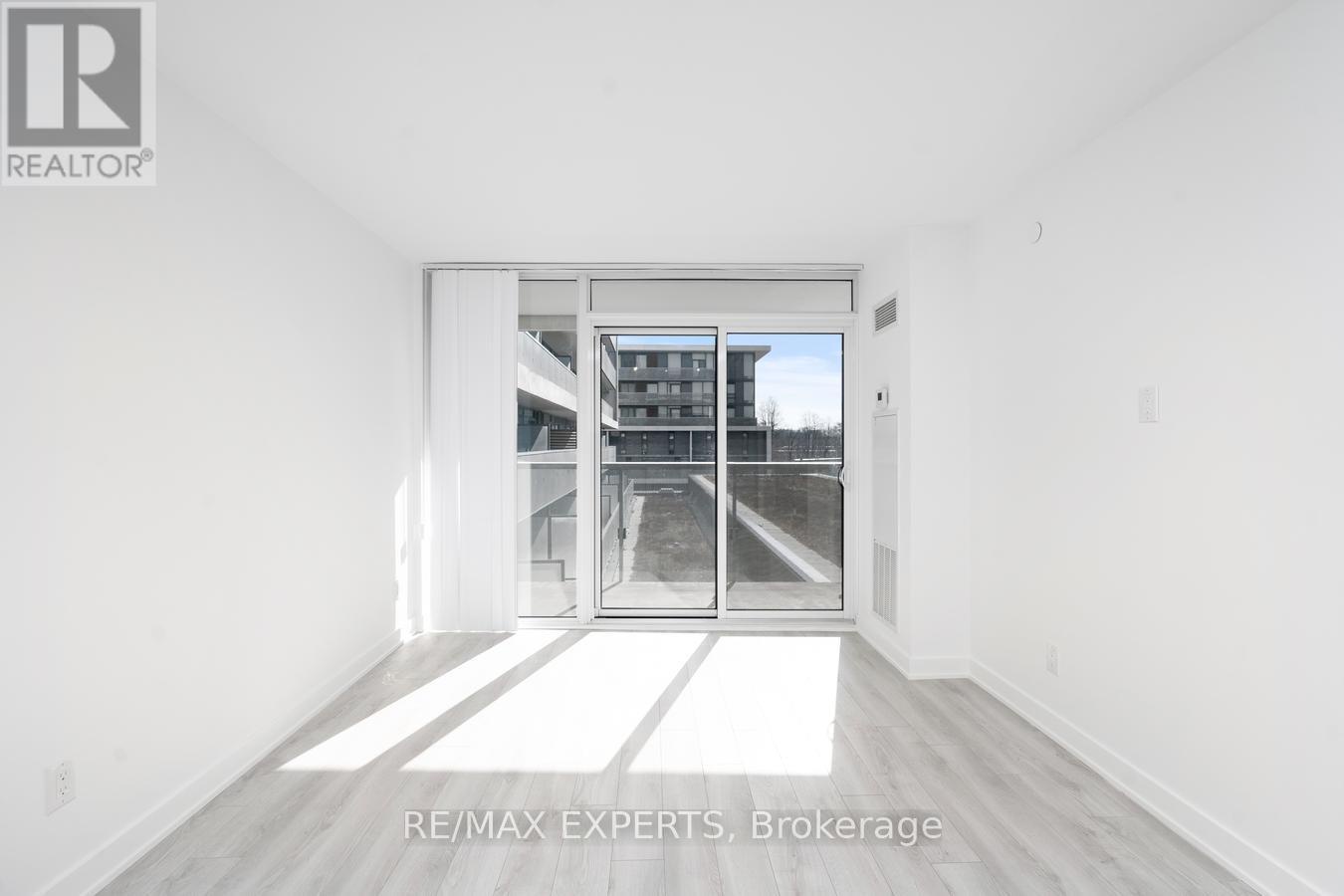 416 - 160 Flemington Road, Toronto (yorkdale-glen Park), Ontario