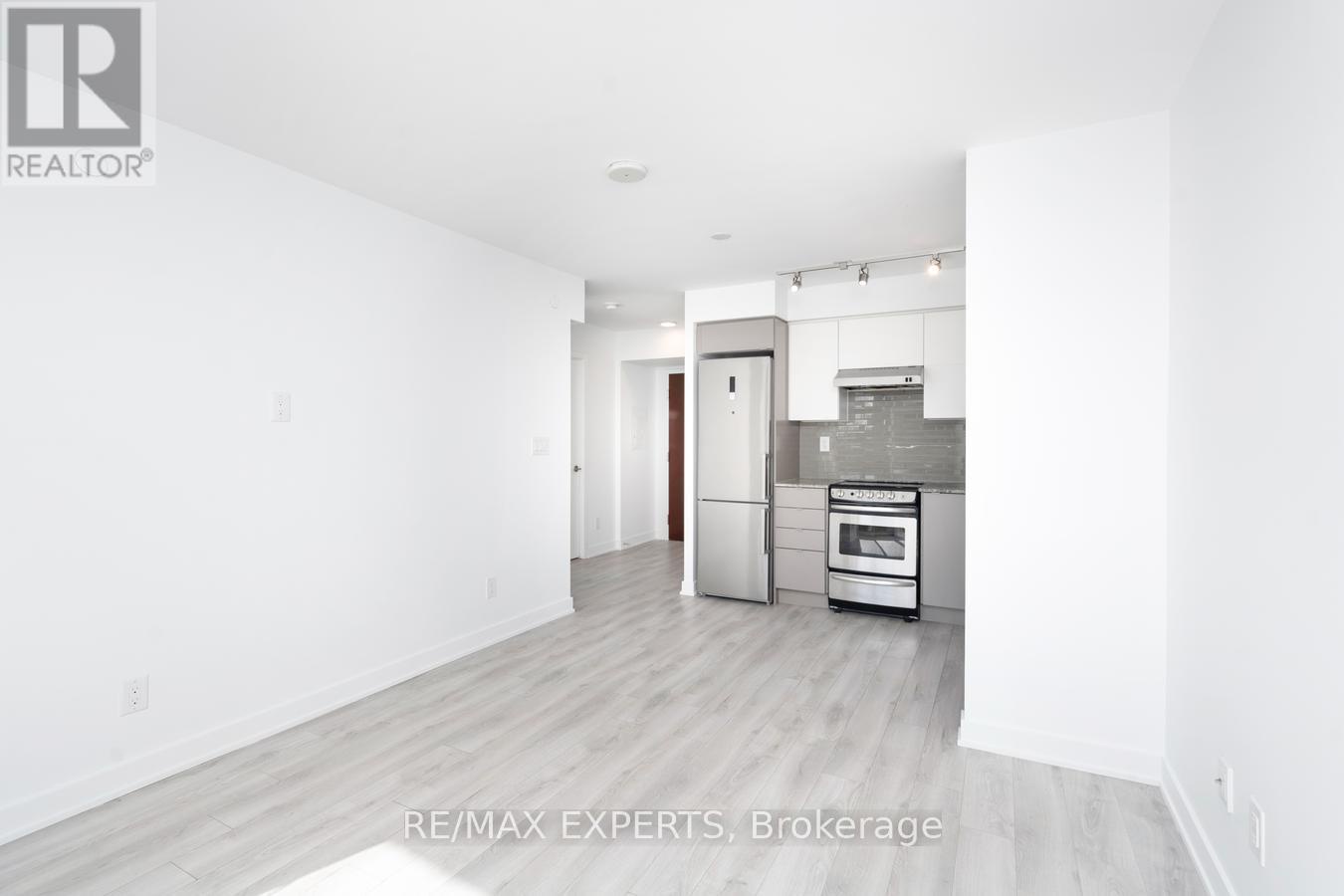 416 - 160 Flemington Road, Toronto (yorkdale-glen Park), Ontario