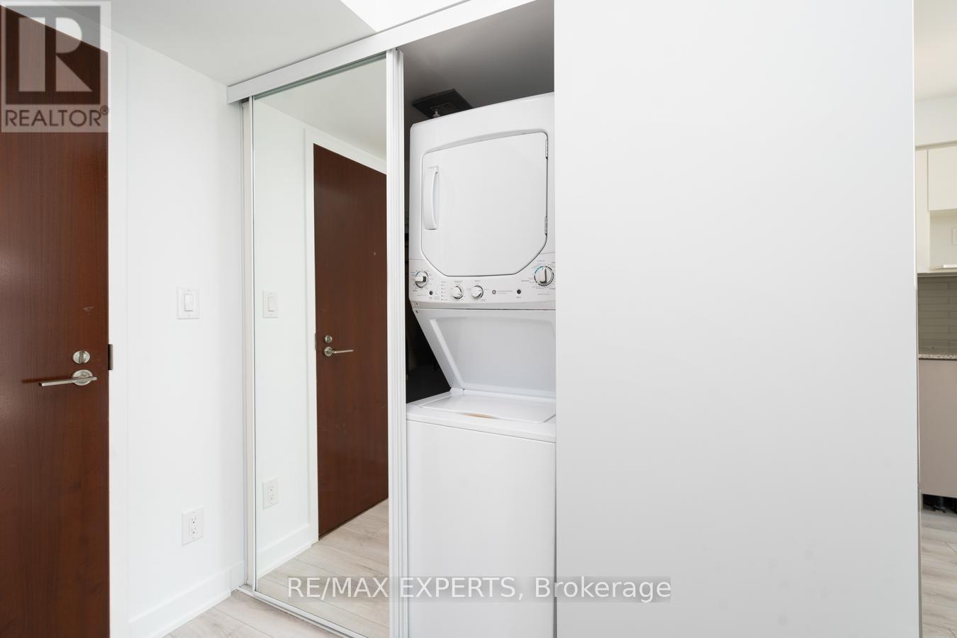 416 - 160 Flemington Road, Toronto (yorkdale-glen Park), Ontario