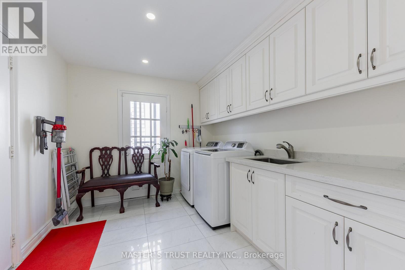 243 Burbank Drive, Toronto (bayview Village), Ontario