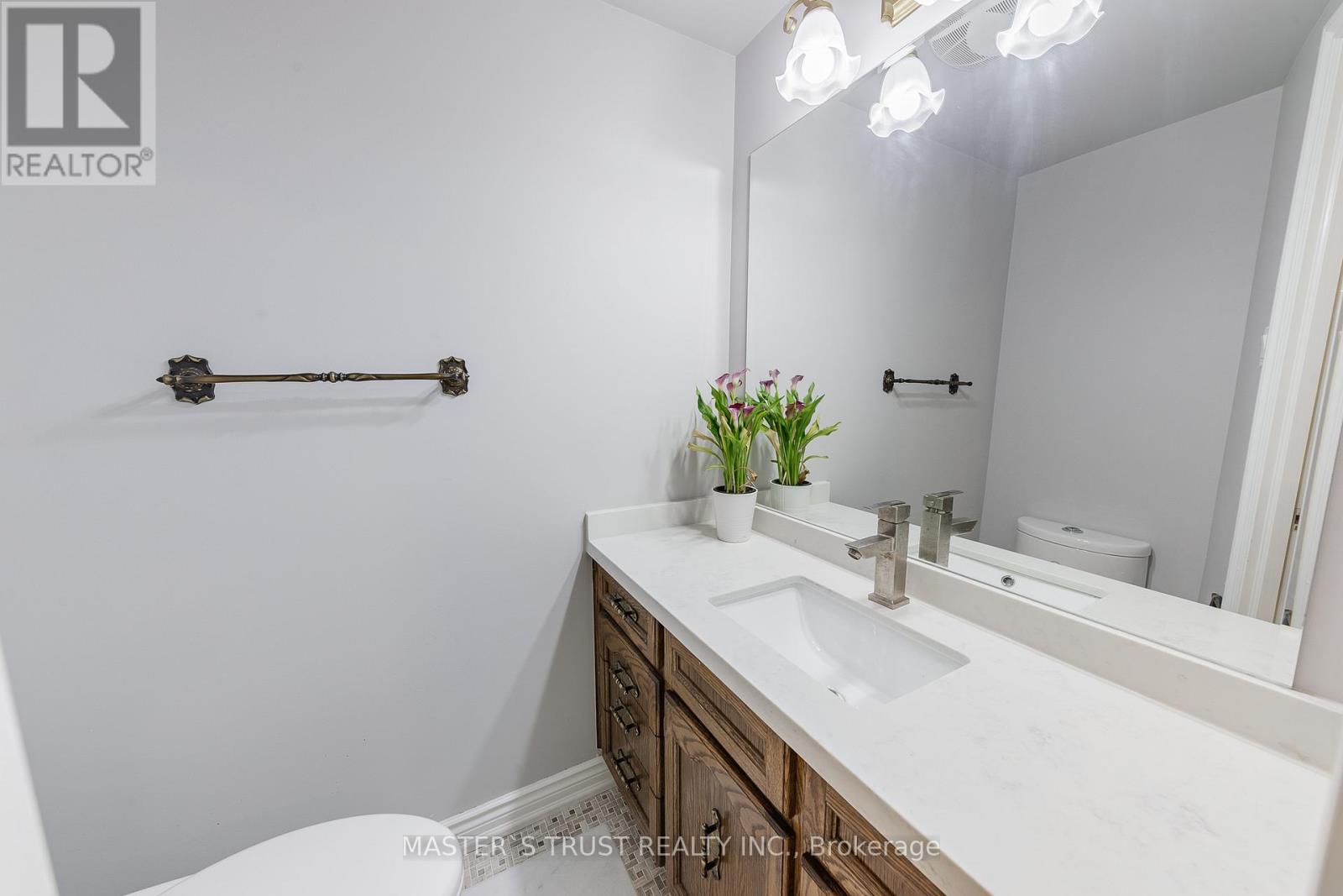 243 Burbank Drive, Toronto (bayview Village), Ontario