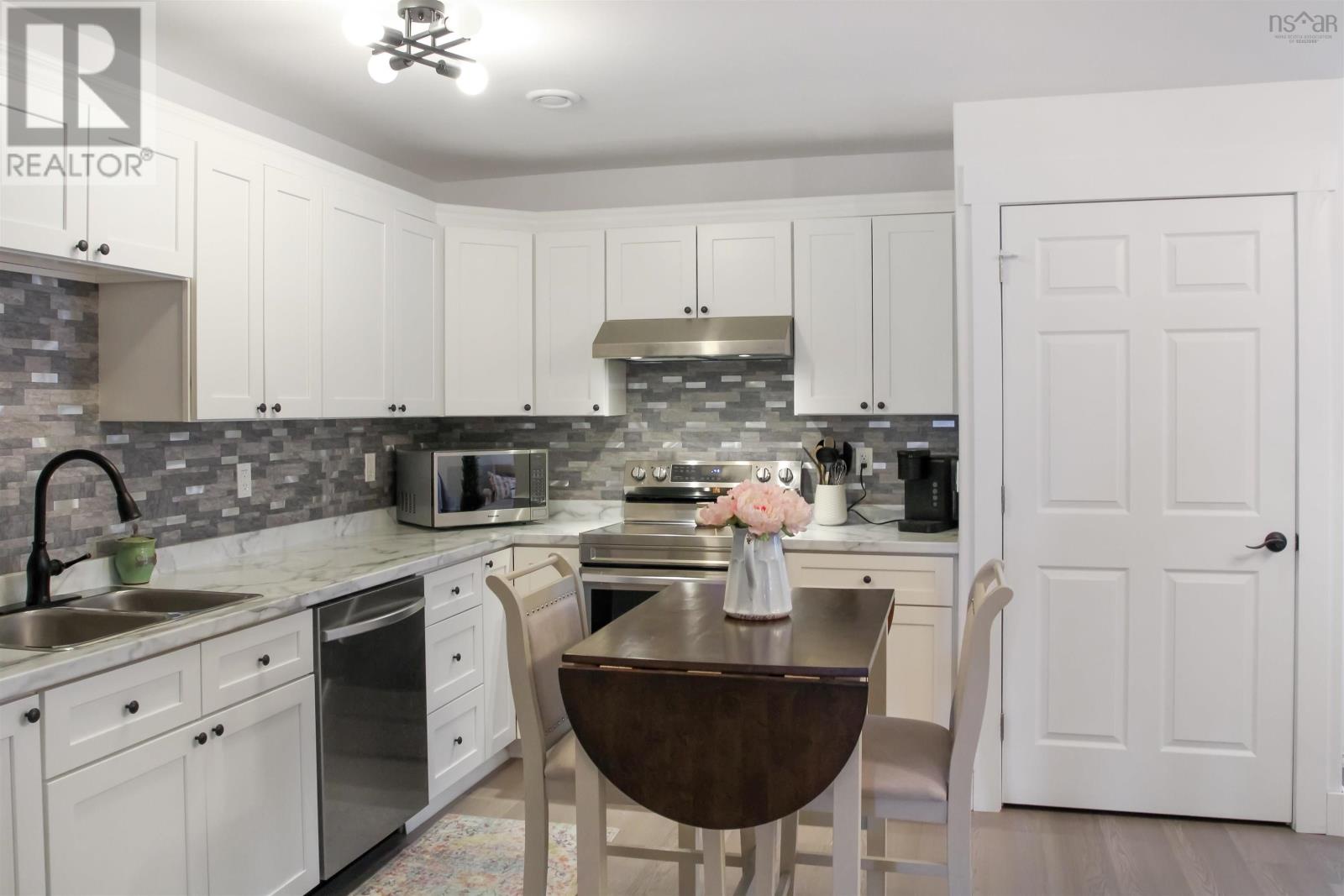 335 Nichols Avenue, North Kentville, Nova Scotia