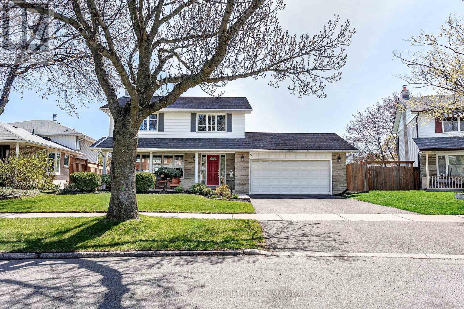8 Markwood Crescent, Toronto (markland Wood), Ontario