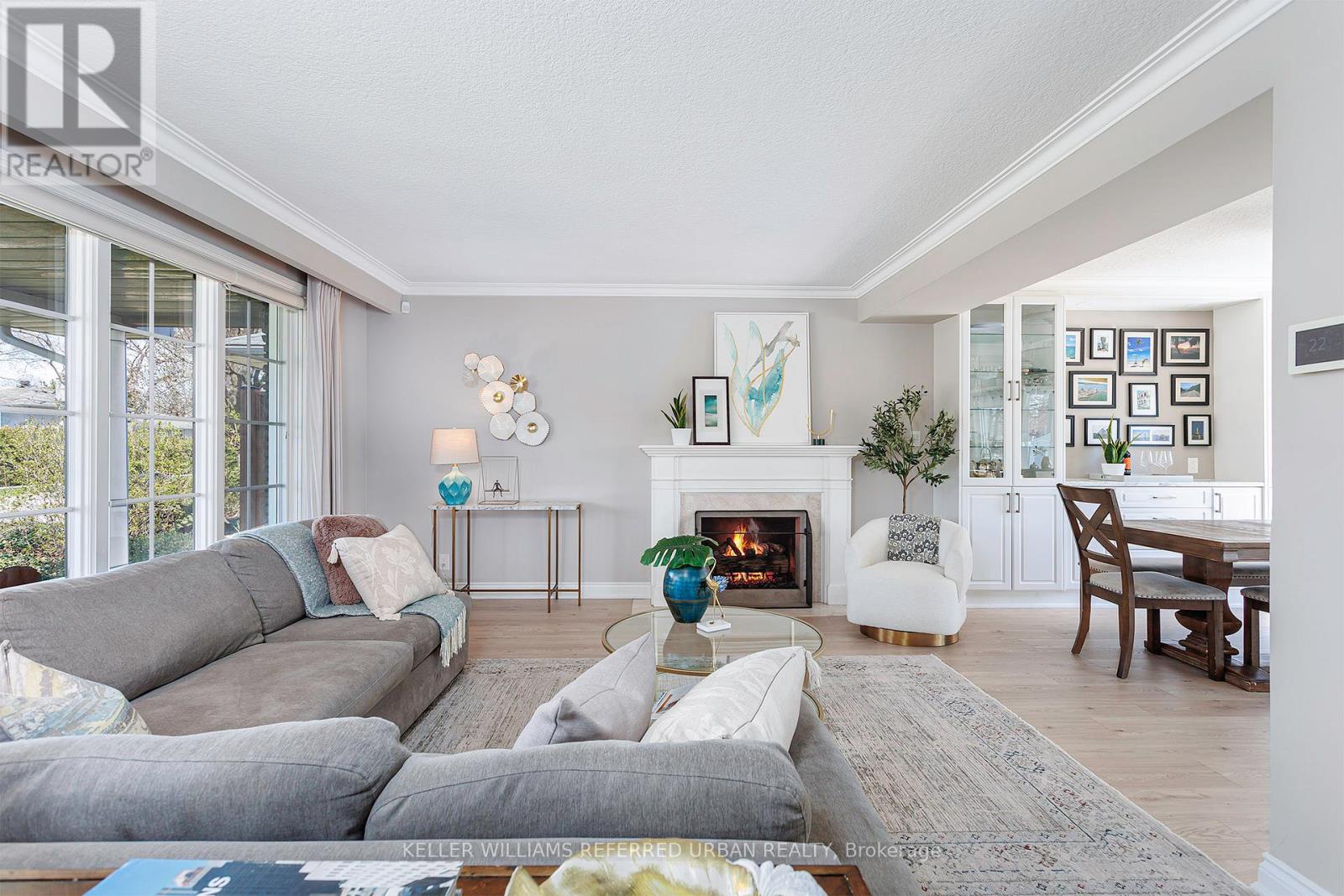 8 Markwood Crescent, Toronto (markland Wood), Ontario