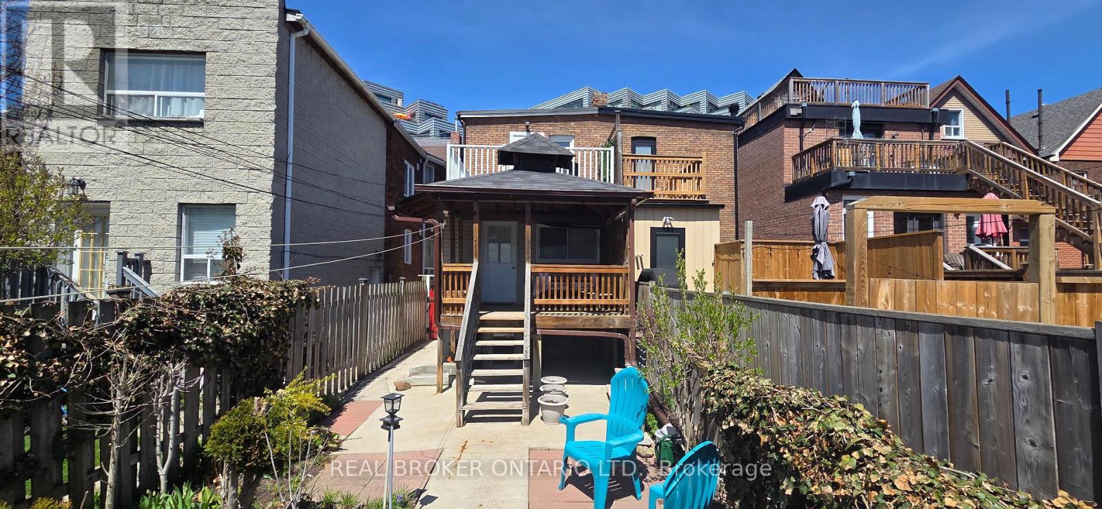 17 Howard Park Avenue, Toronto (roncesvalles), Ontario