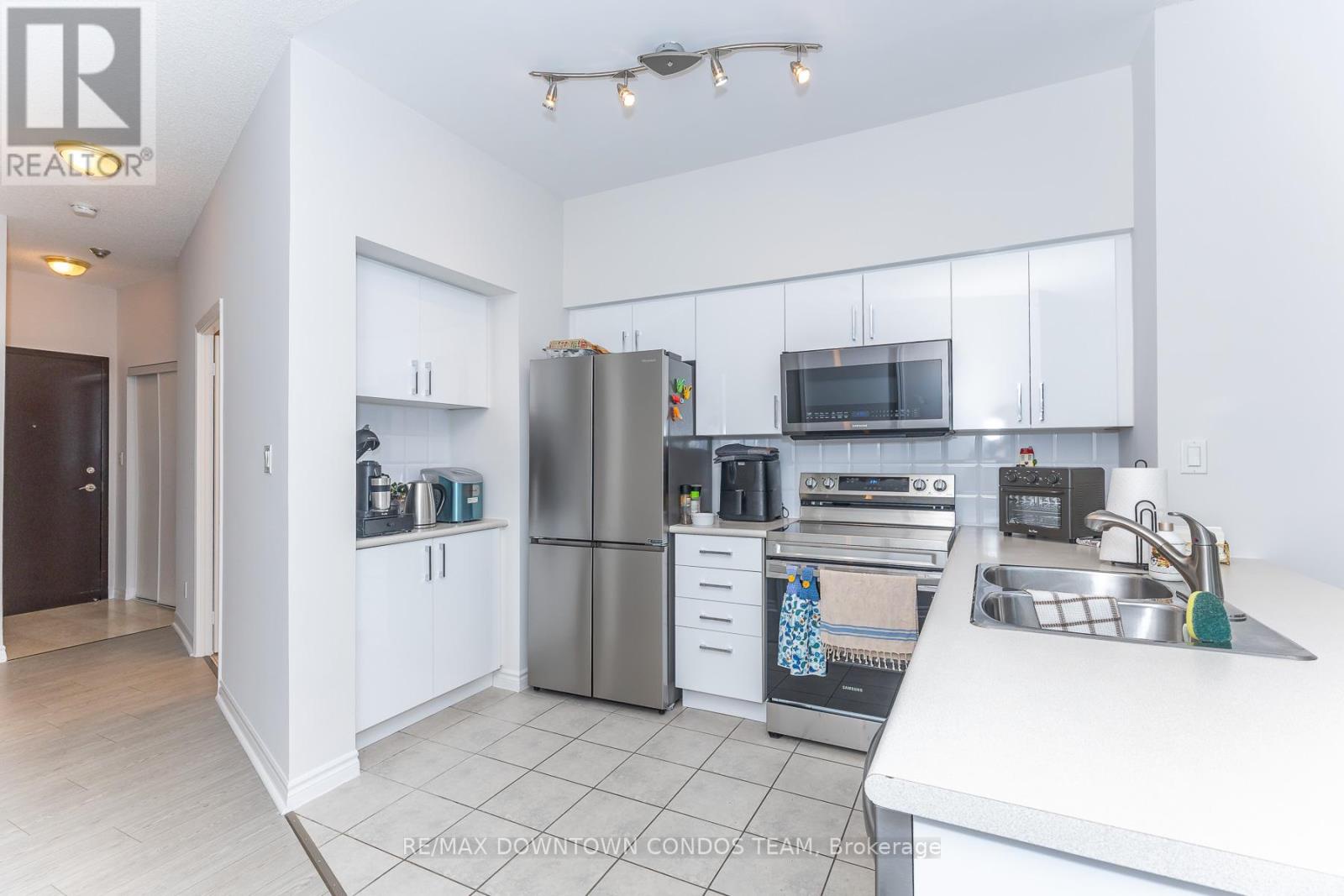 404 - 410 Queens Quay W, Toronto (waterfront Communities), Ontario