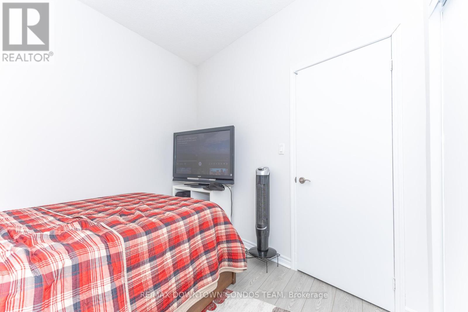 404 - 410 Queens Quay W, Toronto (waterfront Communities), Ontario