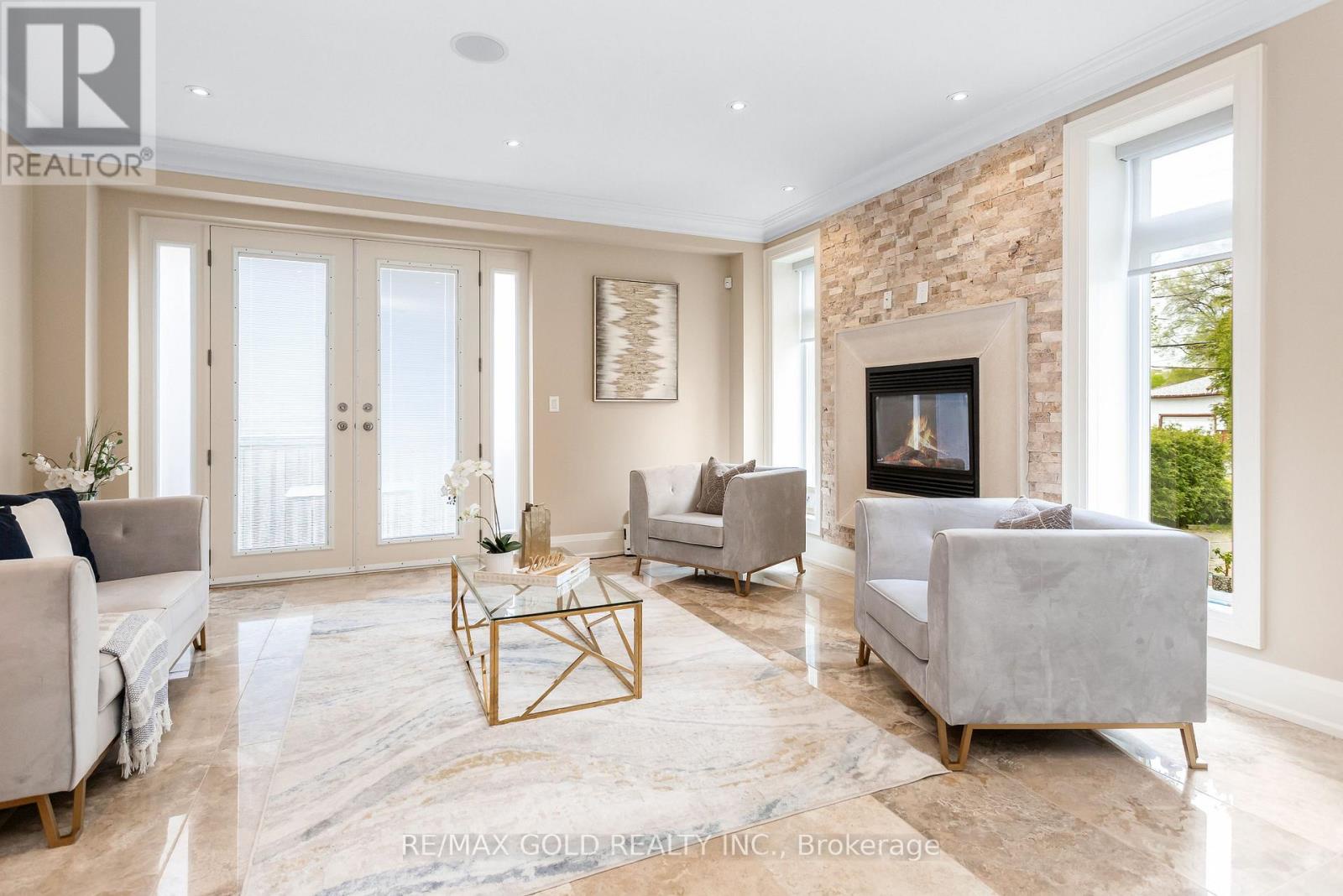 1 Lissom Crescent, Toronto (newtonbrook West), Ontario