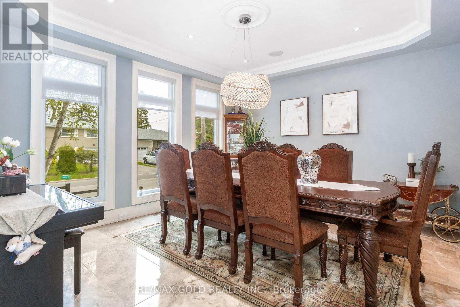 1 Lissom Crescent, Toronto (newtonbrook West), Ontario