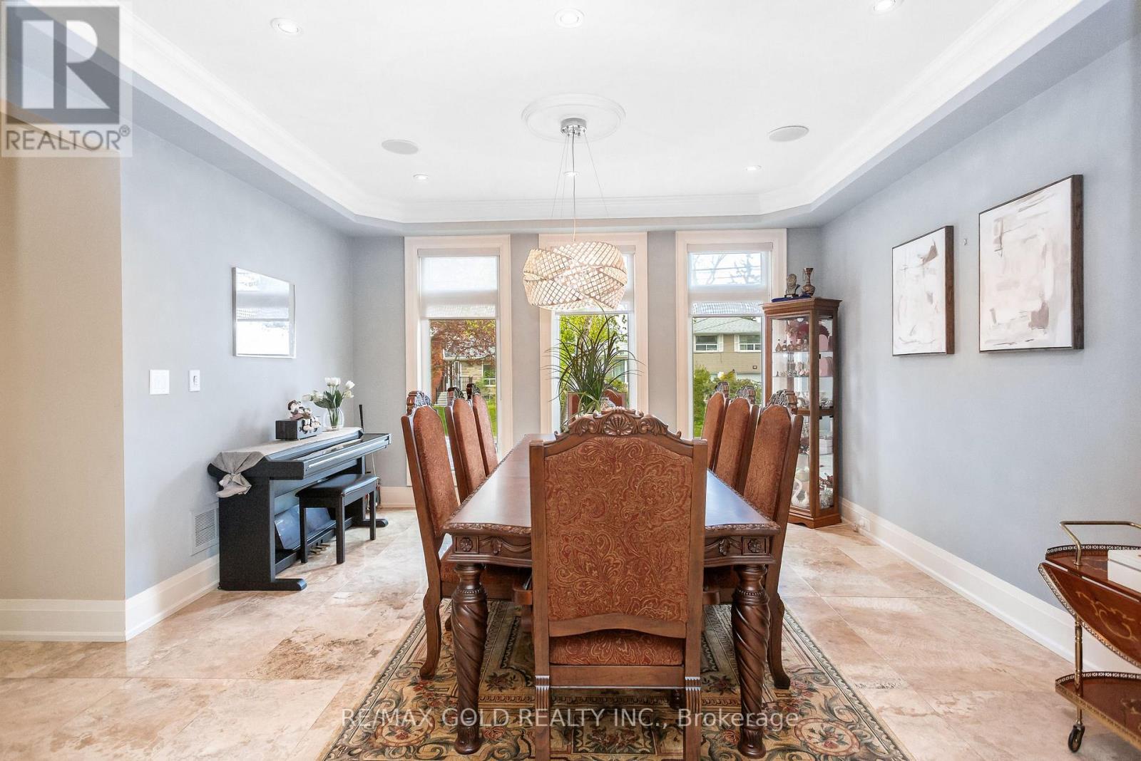 1 Lissom Crescent, Toronto (newtonbrook West), Ontario