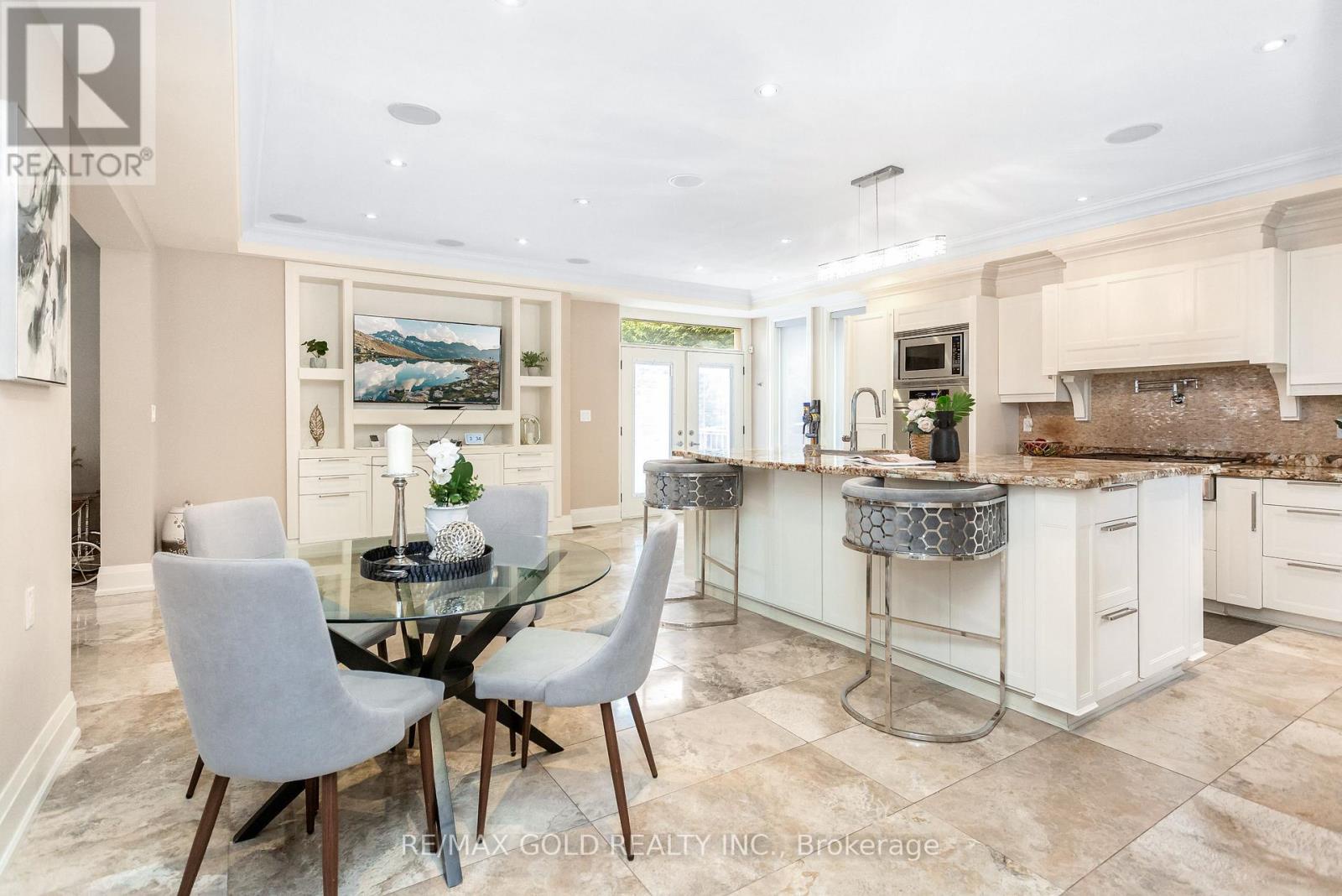 1 Lissom Crescent, Toronto (newtonbrook West), Ontario