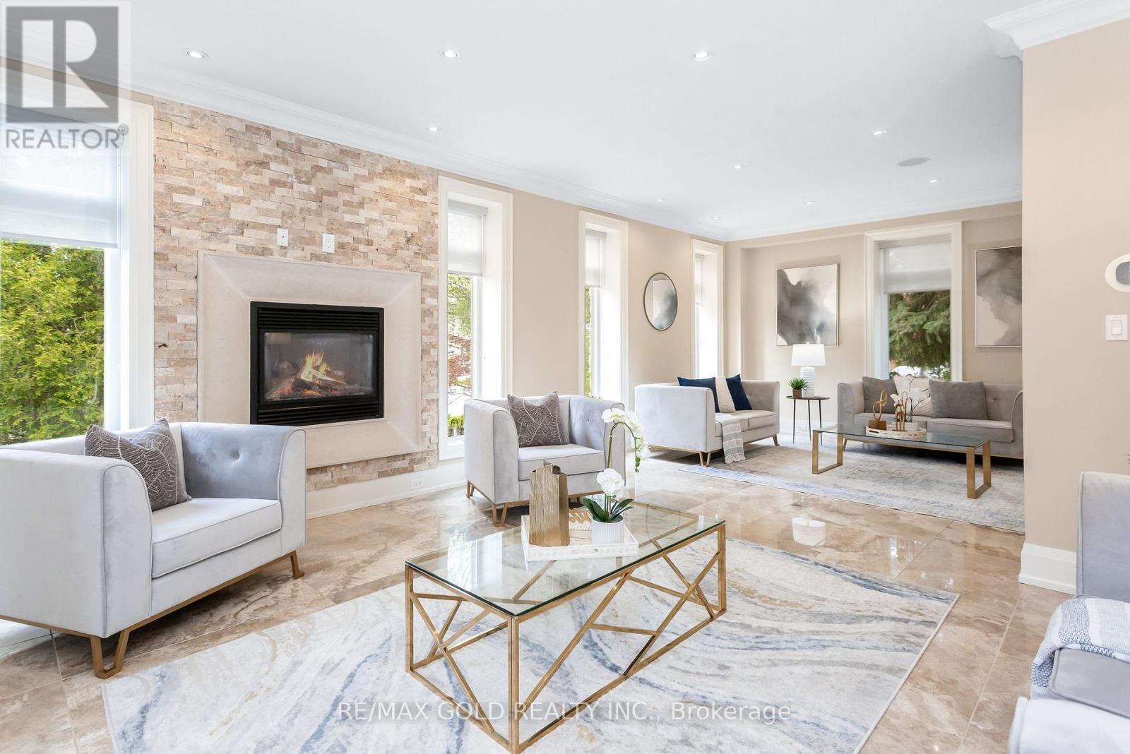 1 Lissom Crescent, Toronto (newtonbrook West), Ontario