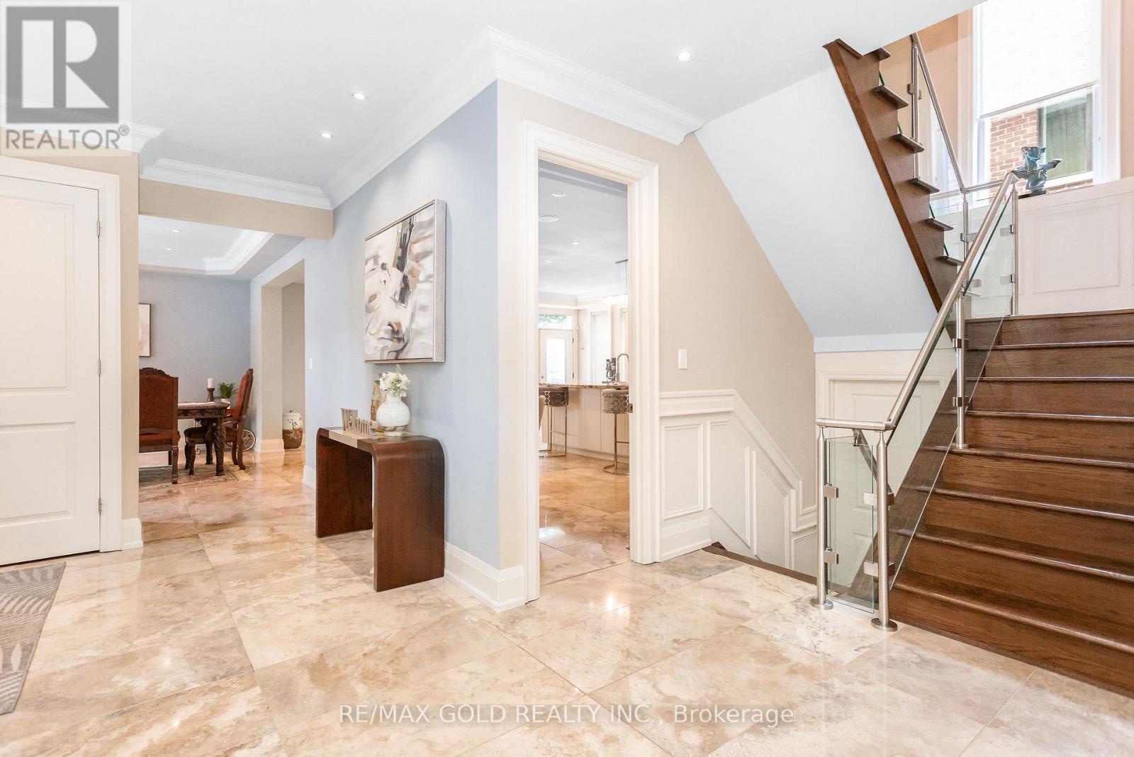 1 Lissom Crescent, Toronto (newtonbrook West), Ontario