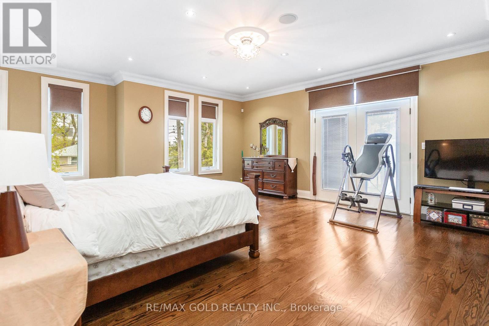 1 Lissom Crescent, Toronto (newtonbrook West), Ontario