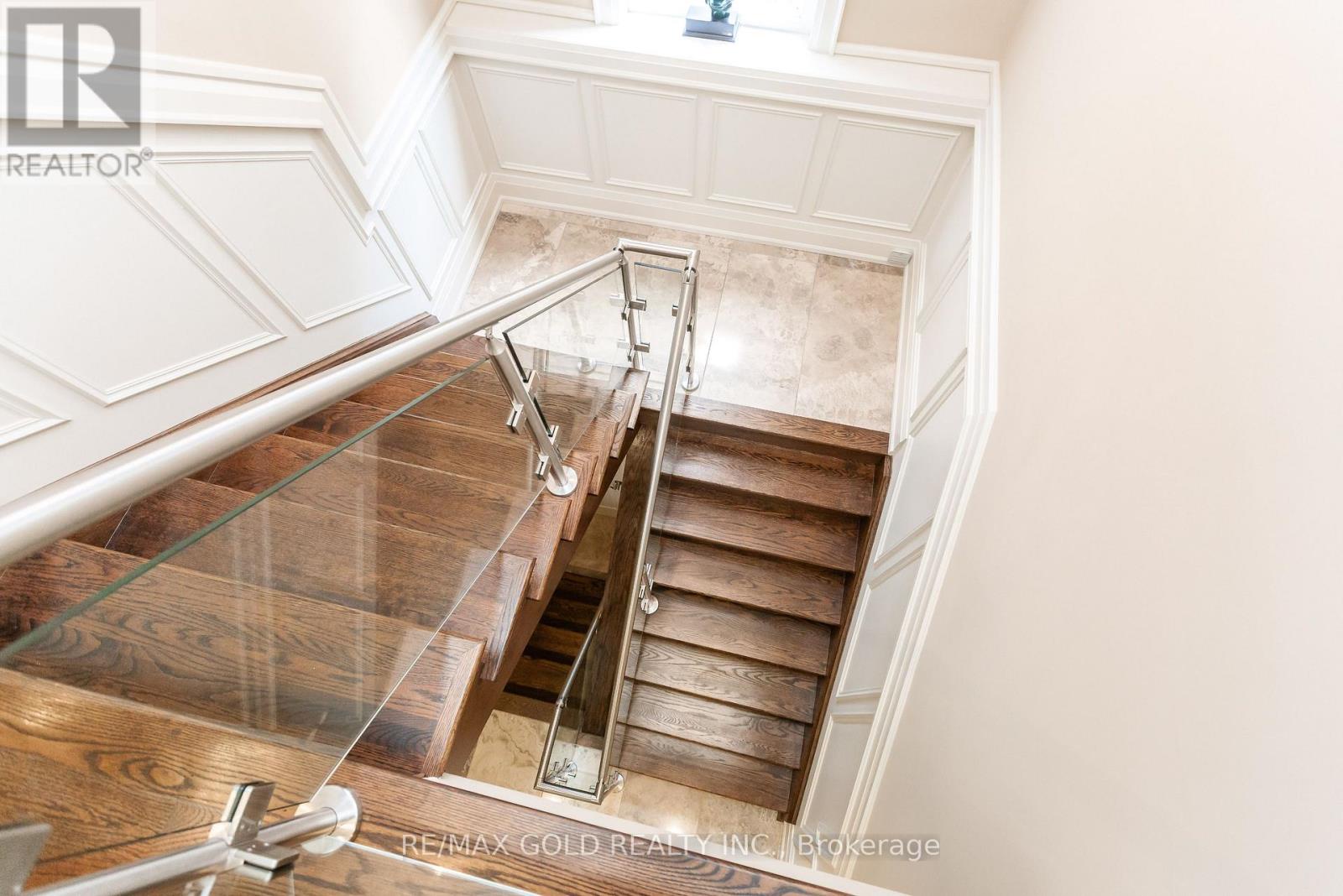 1 Lissom Crescent, Toronto (newtonbrook West), Ontario