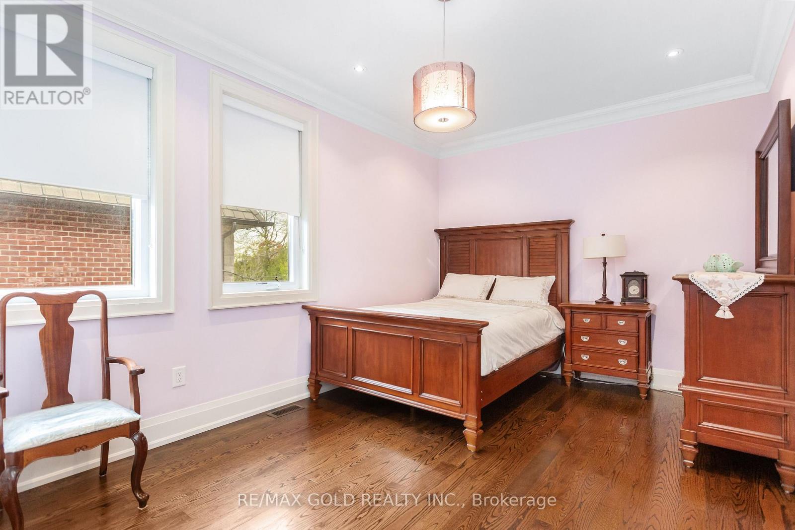 1 Lissom Crescent, Toronto (newtonbrook West), Ontario