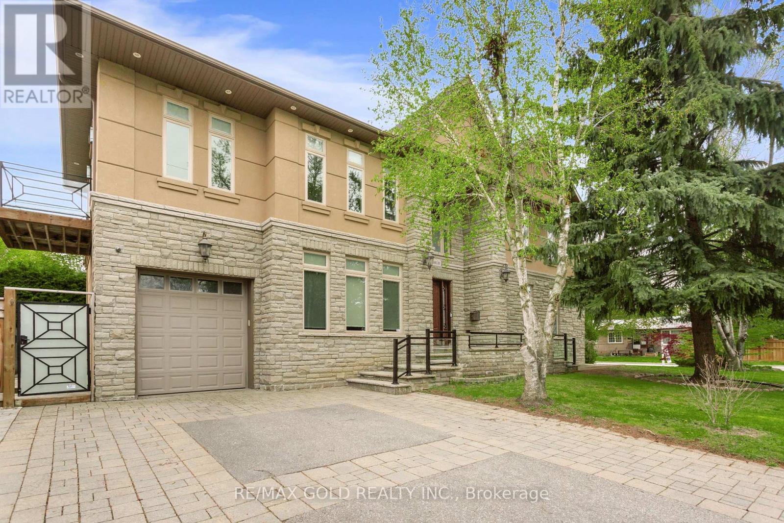 1 Lissom Crescent, Toronto (newtonbrook West), Ontario