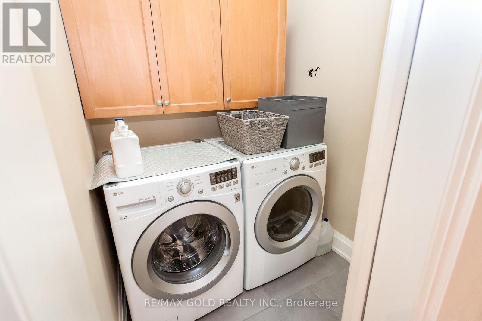1 Lissom Crescent, Toronto (newtonbrook West), Ontario
