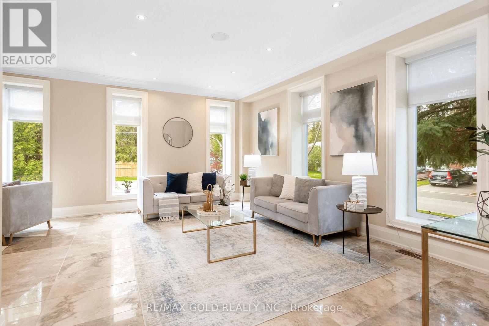 1 Lissom Crescent, Toronto (newtonbrook West), Ontario