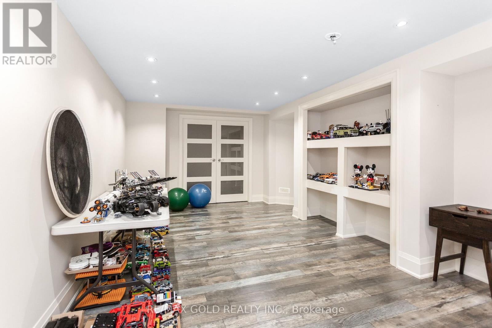 1 Lissom Crescent, Toronto (newtonbrook West), Ontario