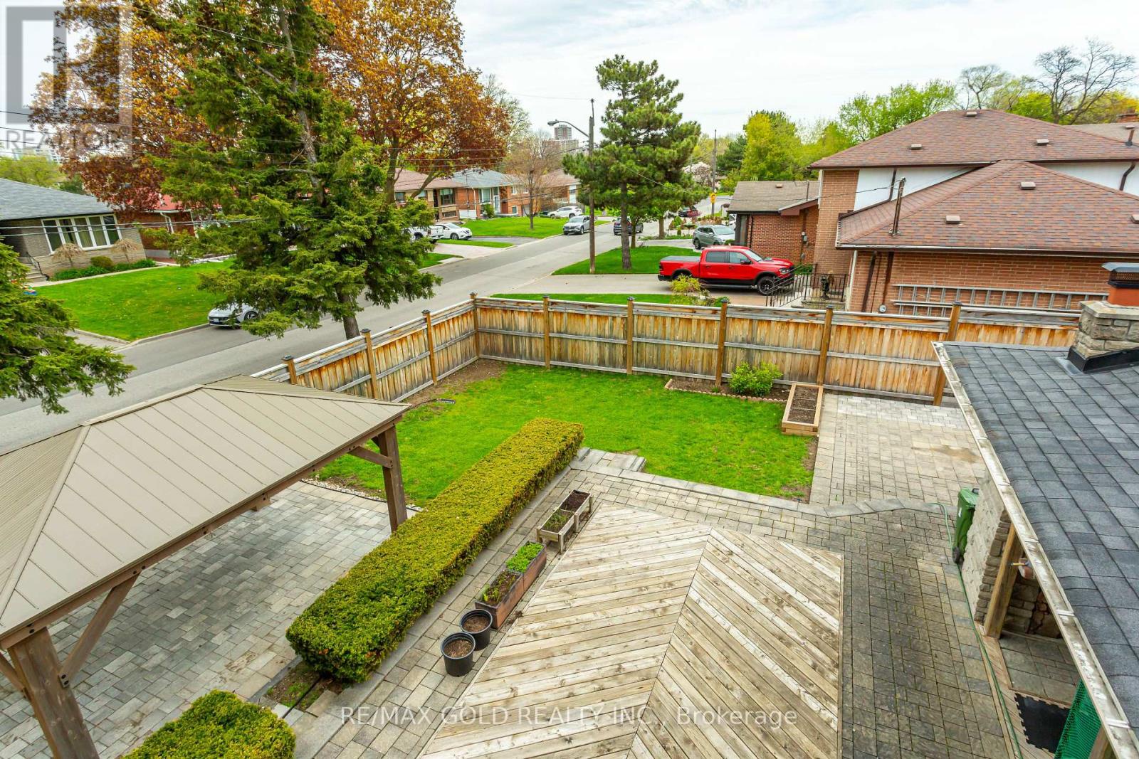 1 Lissom Crescent, Toronto (newtonbrook West), Ontario