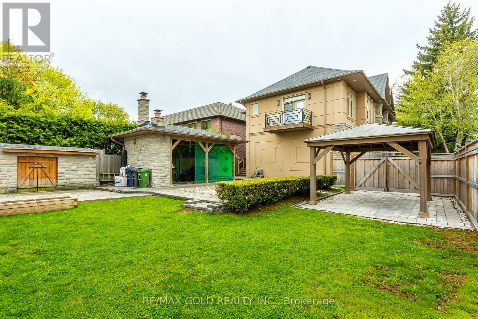1 Lissom Crescent, Toronto (newtonbrook West), Ontario