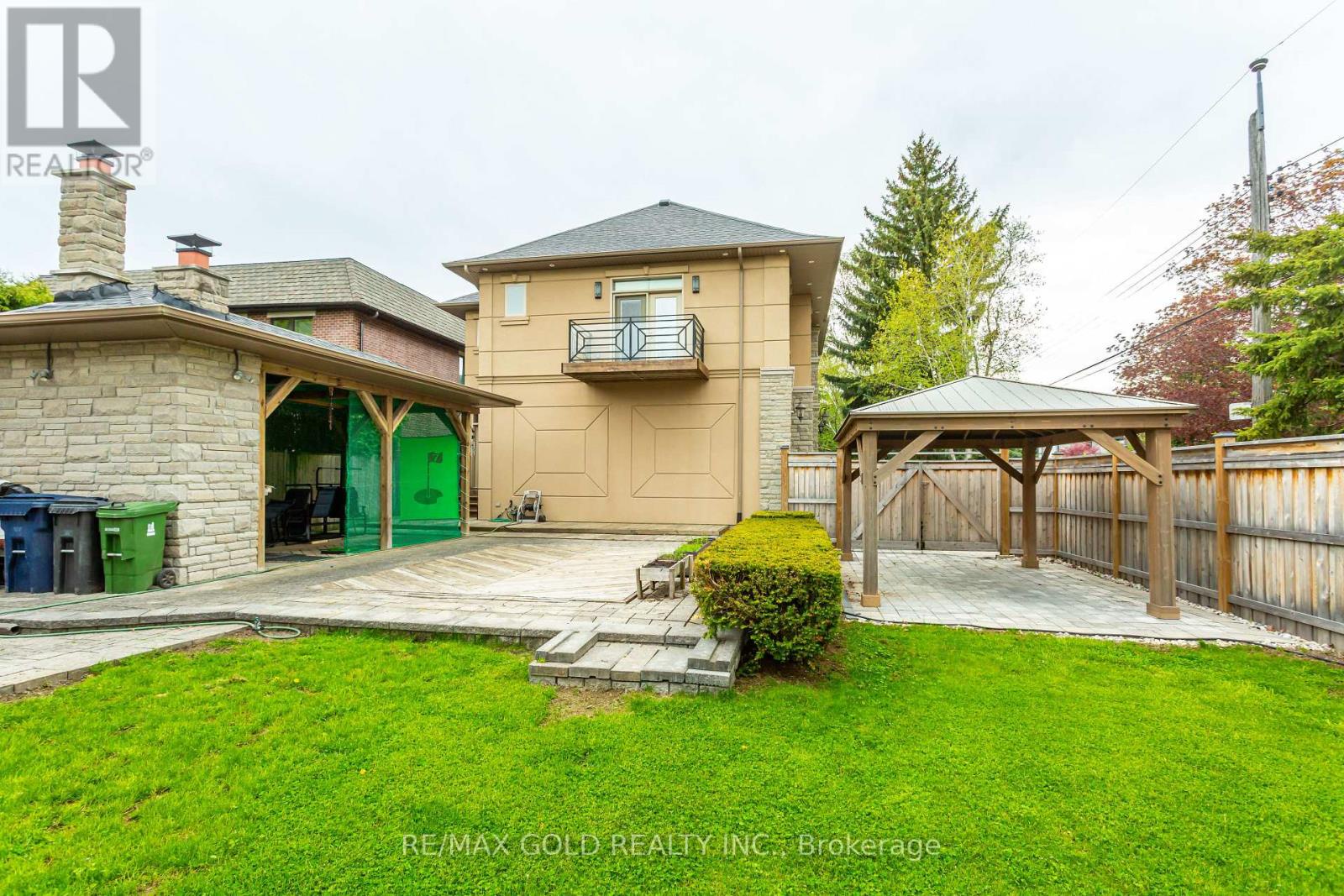 1 Lissom Crescent, Toronto (newtonbrook West), Ontario