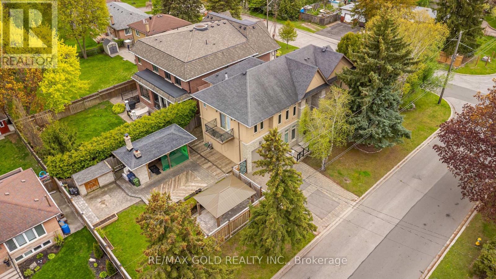 1 Lissom Crescent, Toronto (newtonbrook West), Ontario