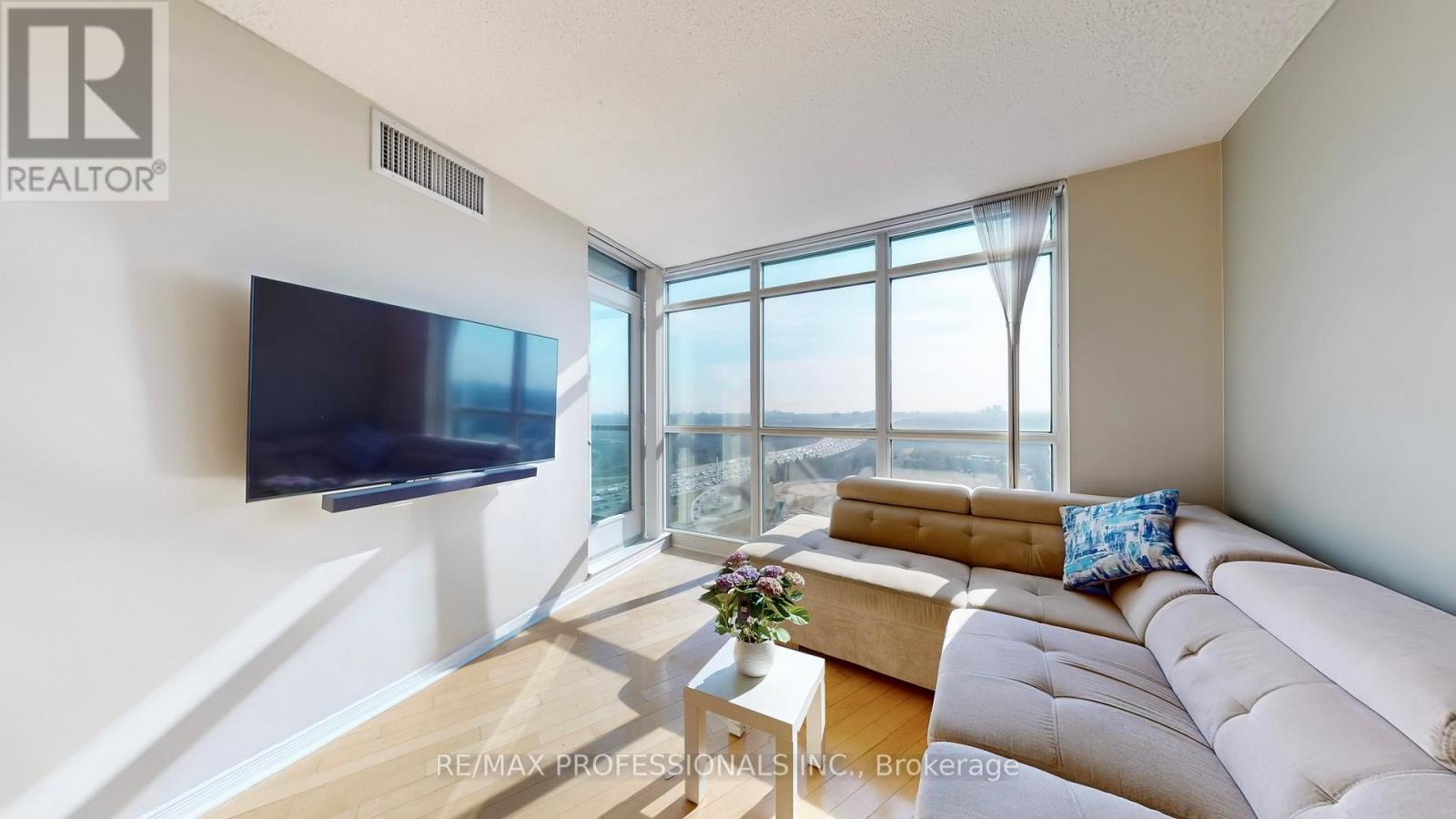 2705 - 30 Harrison Garden Boulevard, Toronto (willowdale East), Ontario
