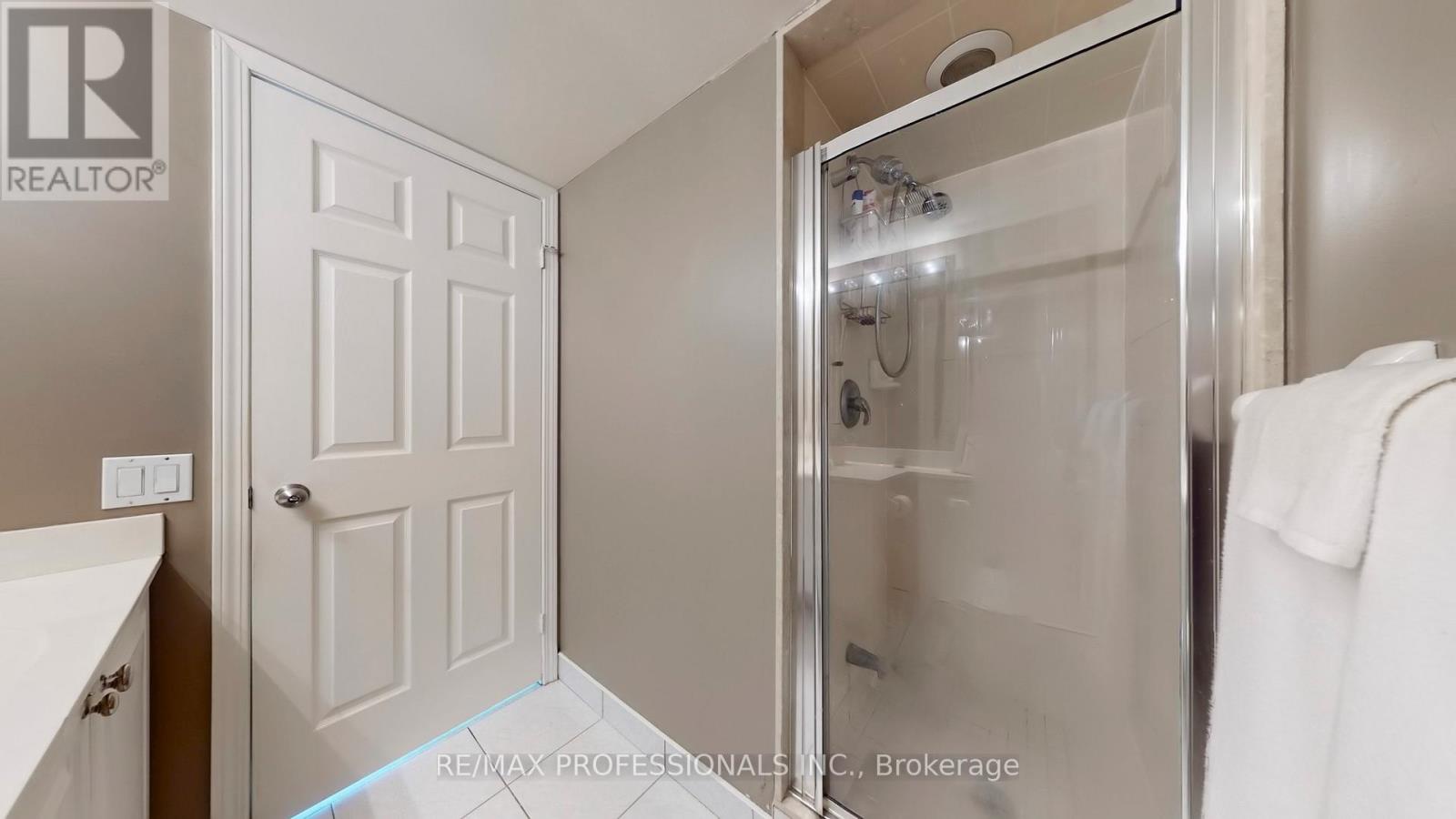 2705 - 30 Harrison Garden Boulevard, Toronto (willowdale East), Ontario