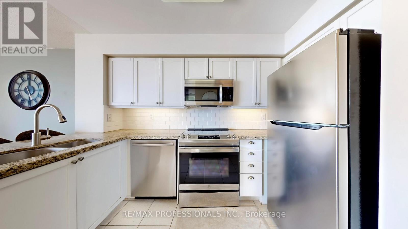 2705 - 30 Harrison Garden Boulevard, Toronto (willowdale East), Ontario