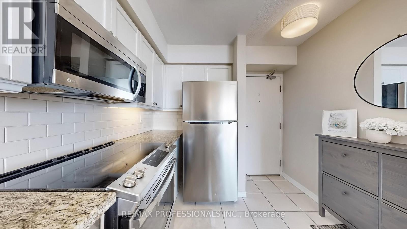 2705 - 30 Harrison Garden Boulevard, Toronto (willowdale East), Ontario