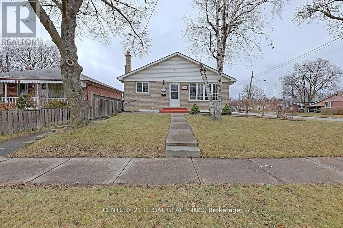 9 Guiness Avenue, Toronto (west Humber-clairville), Ontario