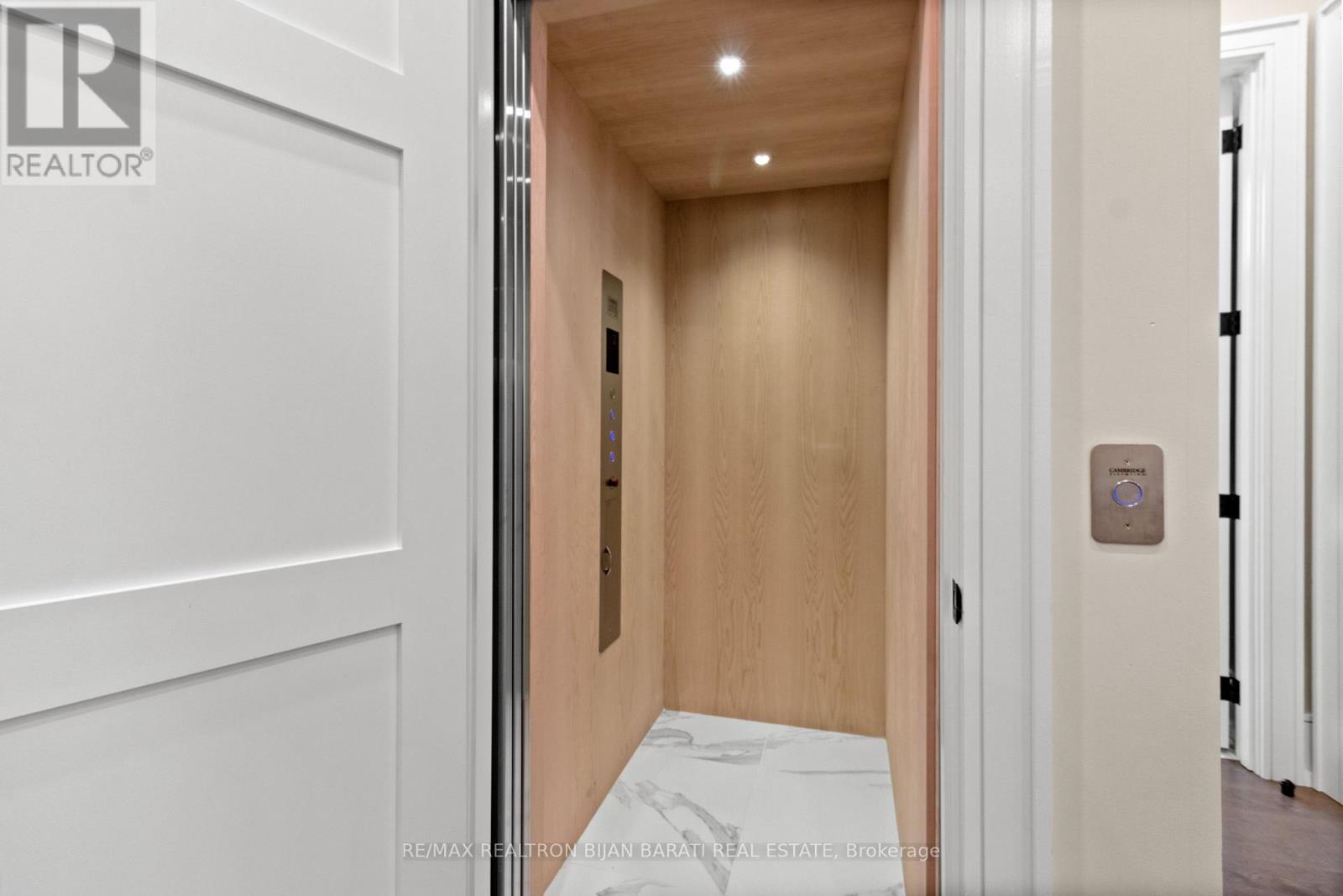 29 Ballyconnor Court, Toronto (bayview Woods-steeles), Ontario