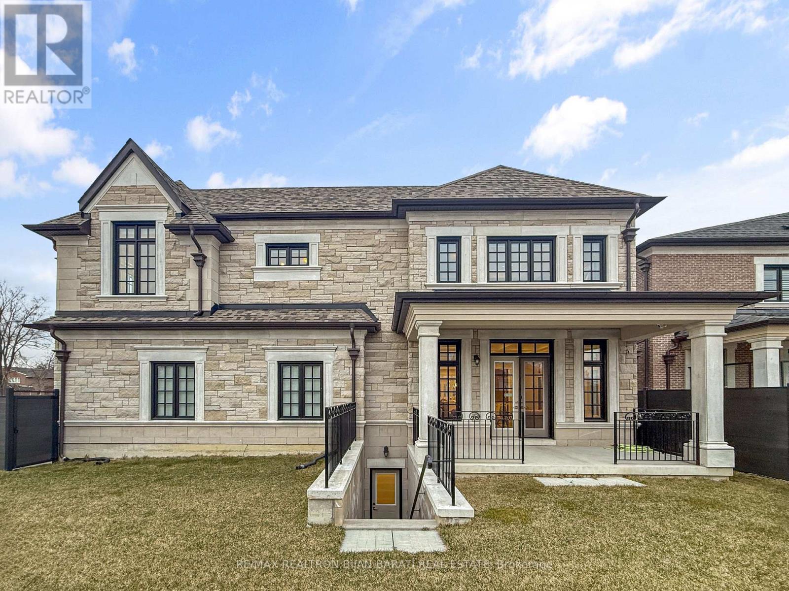 29 Ballyconnor Court, Toronto (bayview Woods-steeles), Ontario