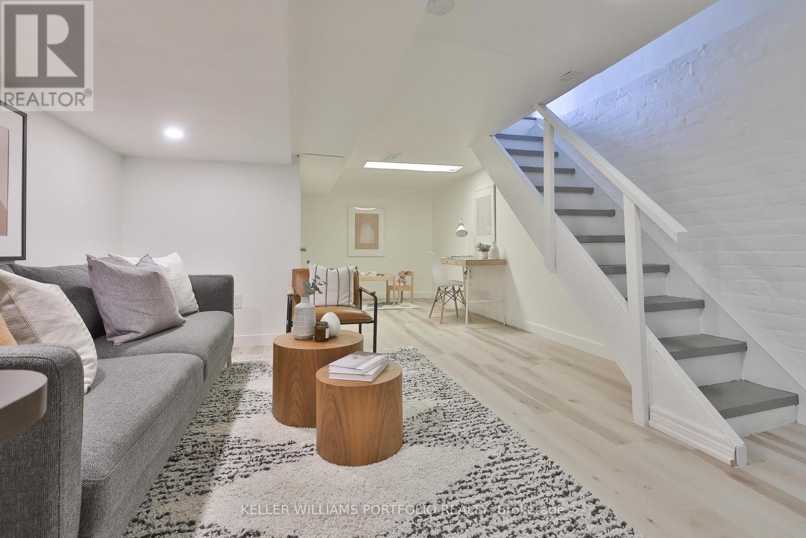 64 Campbell Avenue, Toronto (dovercourt-wallace Emerson-junction), Ontario