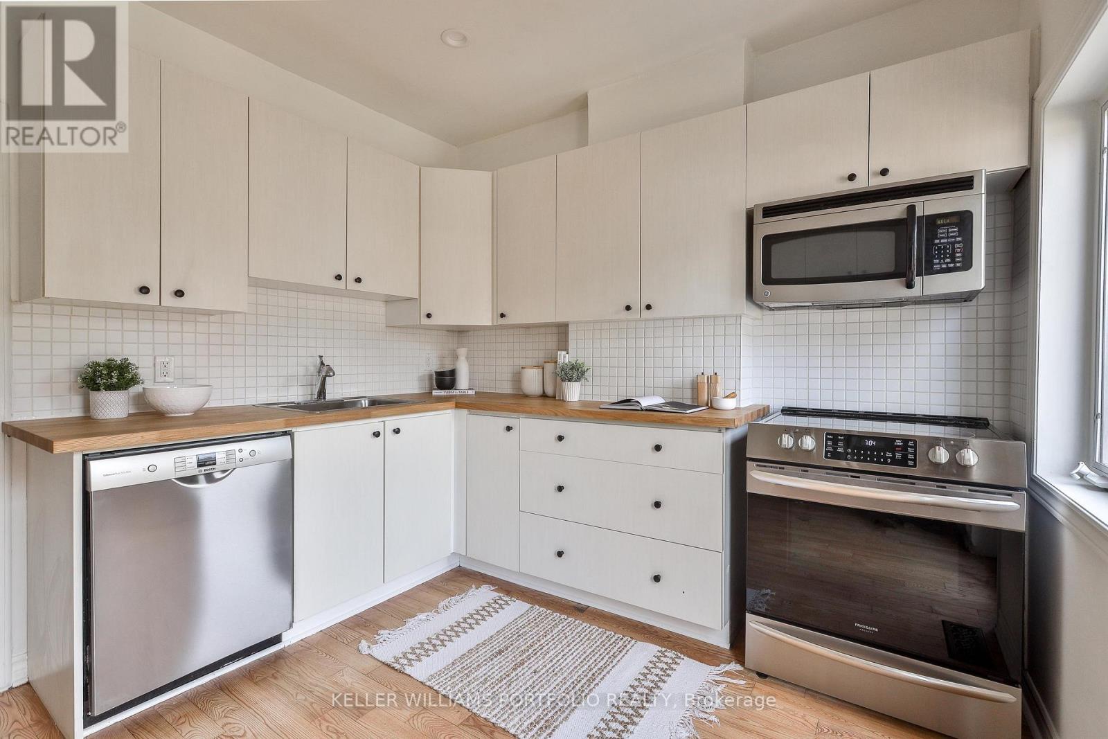 64 Campbell Avenue, Toronto (dovercourt-wallace Emerson-junction), Ontario