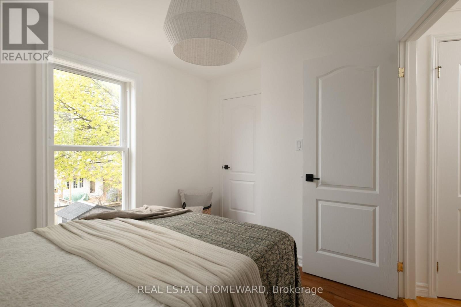 22 Kimbourne Avenue, Toronto (danforth Village-east York), Ontario