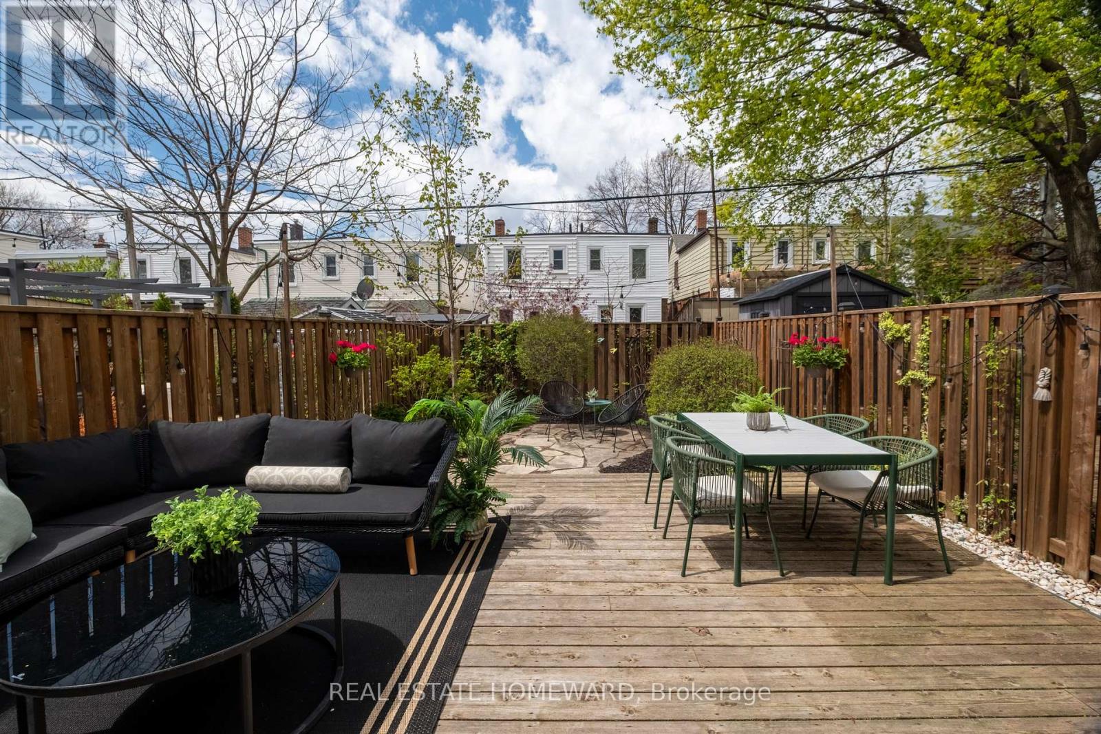 22 Kimbourne Avenue, Toronto (danforth Village-east York), Ontario