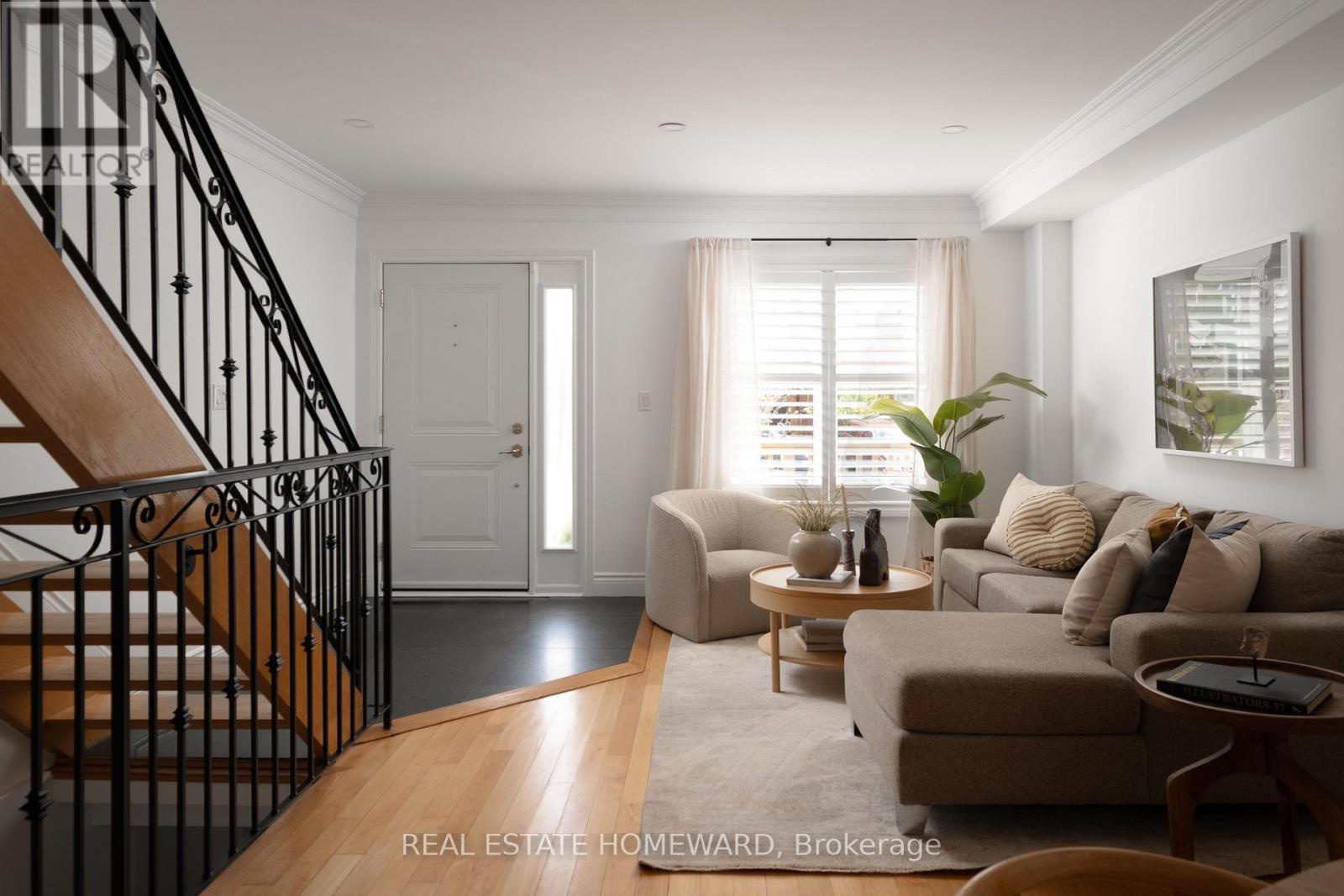 22 Kimbourne Avenue, Toronto (danforth Village-east York), Ontario