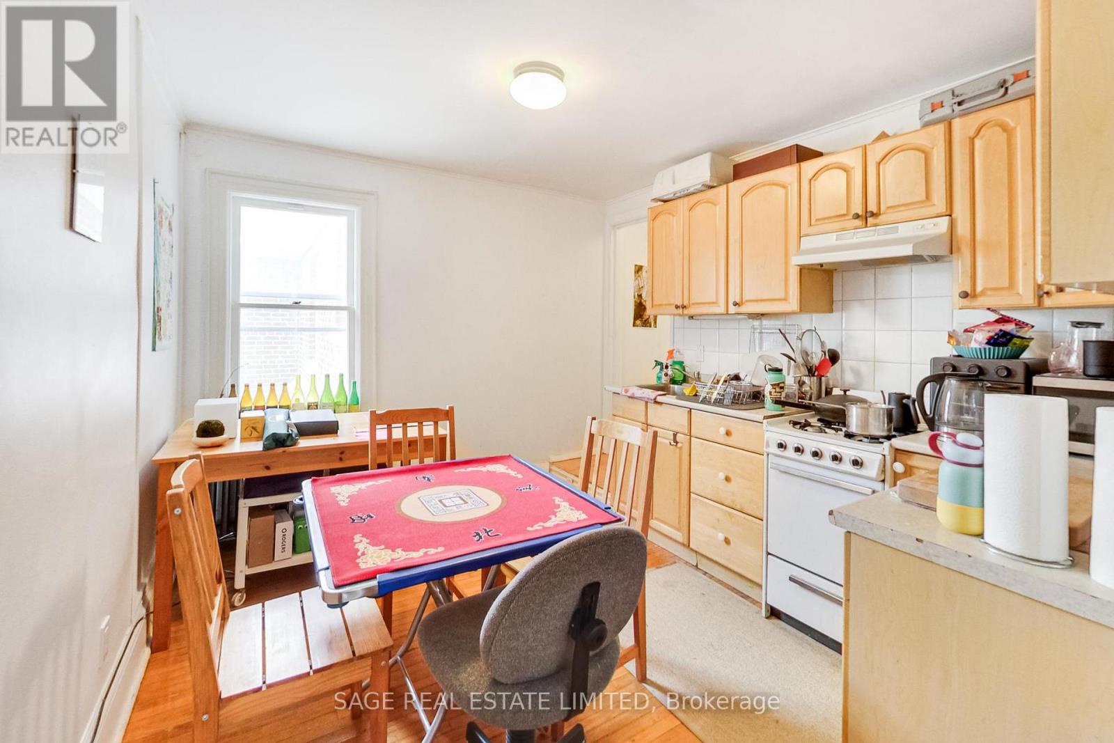 31 Emerson Avenue, Toronto (dovercourt-wallace Emerson-junction), Ontario