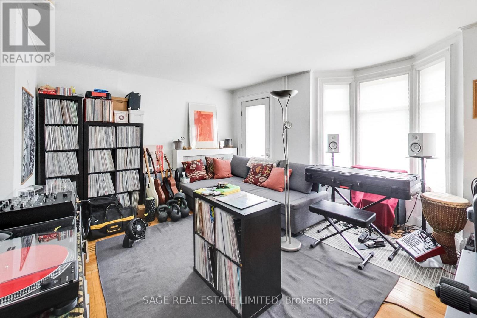 31 Emerson Avenue, Toronto (dovercourt-wallace Emerson-junction), Ontario
