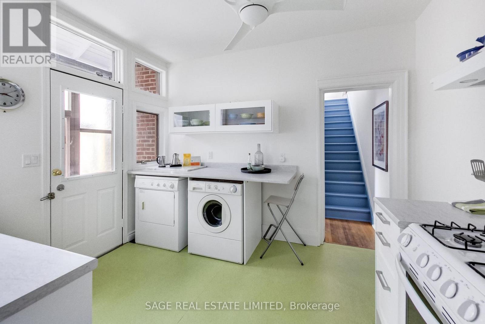31 Emerson Avenue, Toronto (dovercourt-wallace Emerson-junction), Ontario