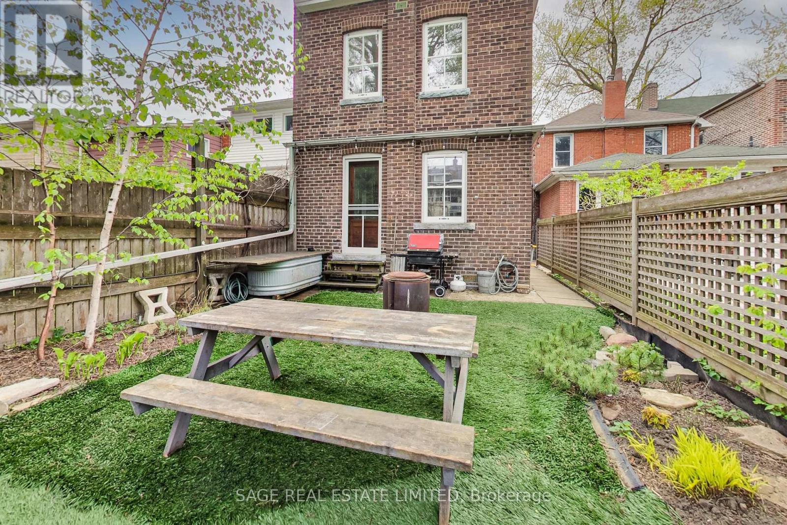 31 Emerson Avenue, Toronto (dovercourt-wallace Emerson-junction), Ontario