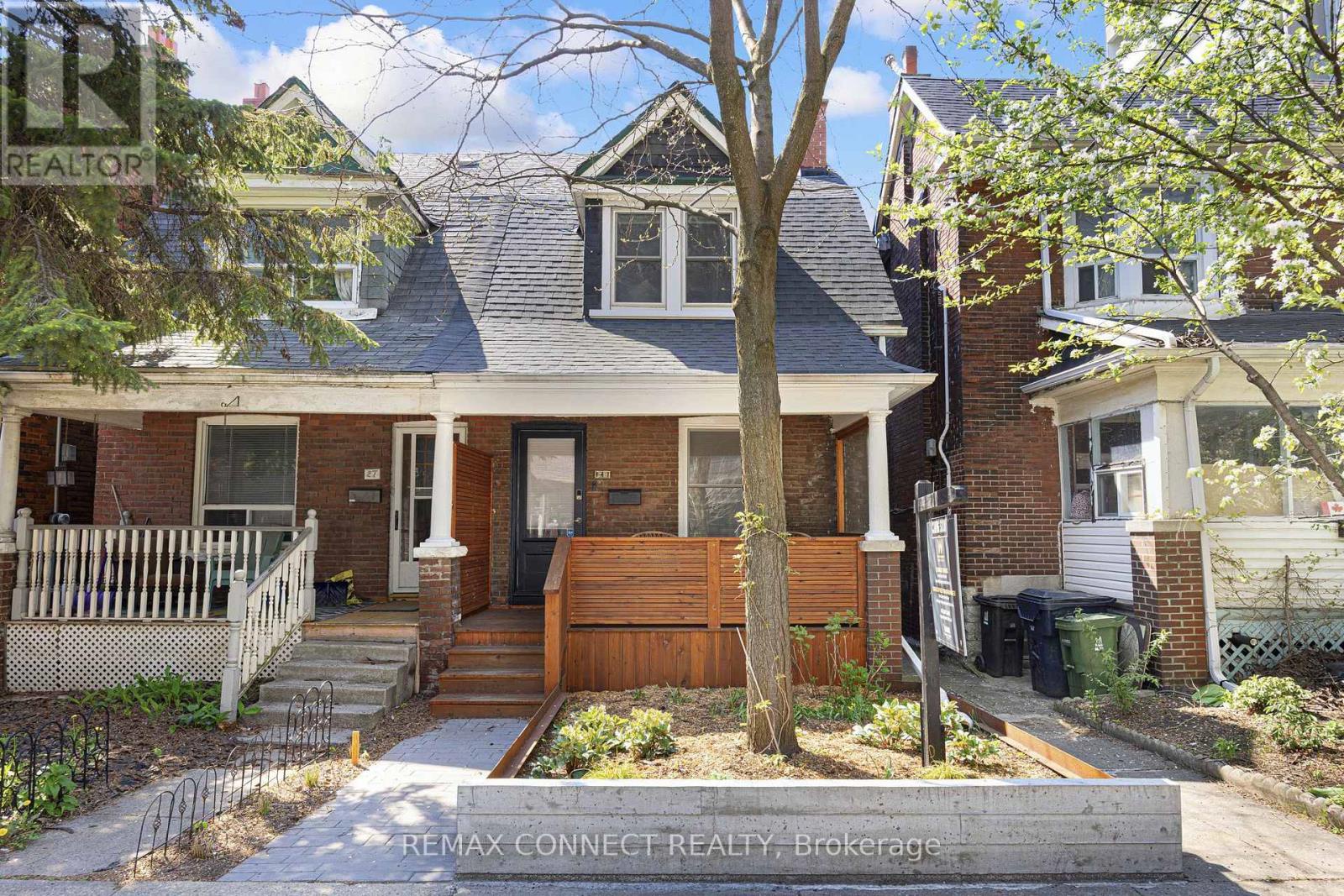 29 Howard Park Avenue, Toronto (roncesvalles), Ontario